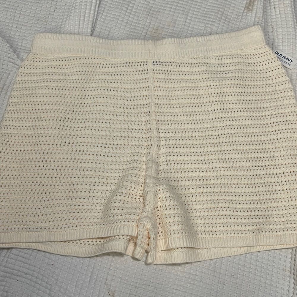 NWT- Old Navy- XXL. Crochet Knit Short